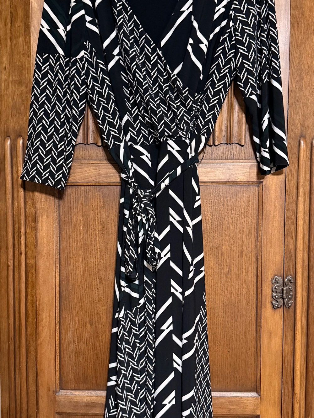Lauren Ralph Lauren Size 16 Black White Geometric Wrap Midi Dress Belted